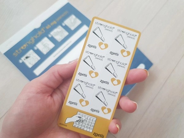 パッケージ内のチューブ
